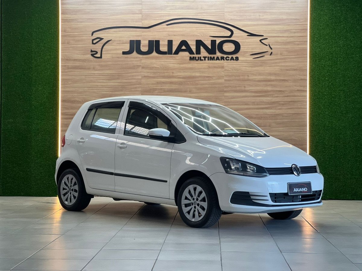Volkswagen Fox Trendline 1.0 Flex 12V 5p na cor Branco no Novo Hamburgo / RS - 825512