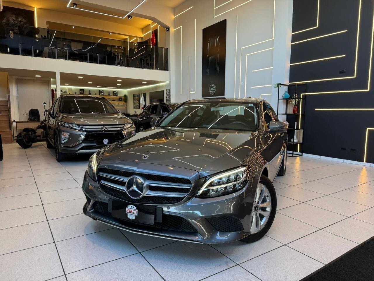 Mercedes-Benz C-180 CGI Avant. 1.6/1.6 FlexTB 16V Aut. na cor Cinza em Curitiba / PR - 833181