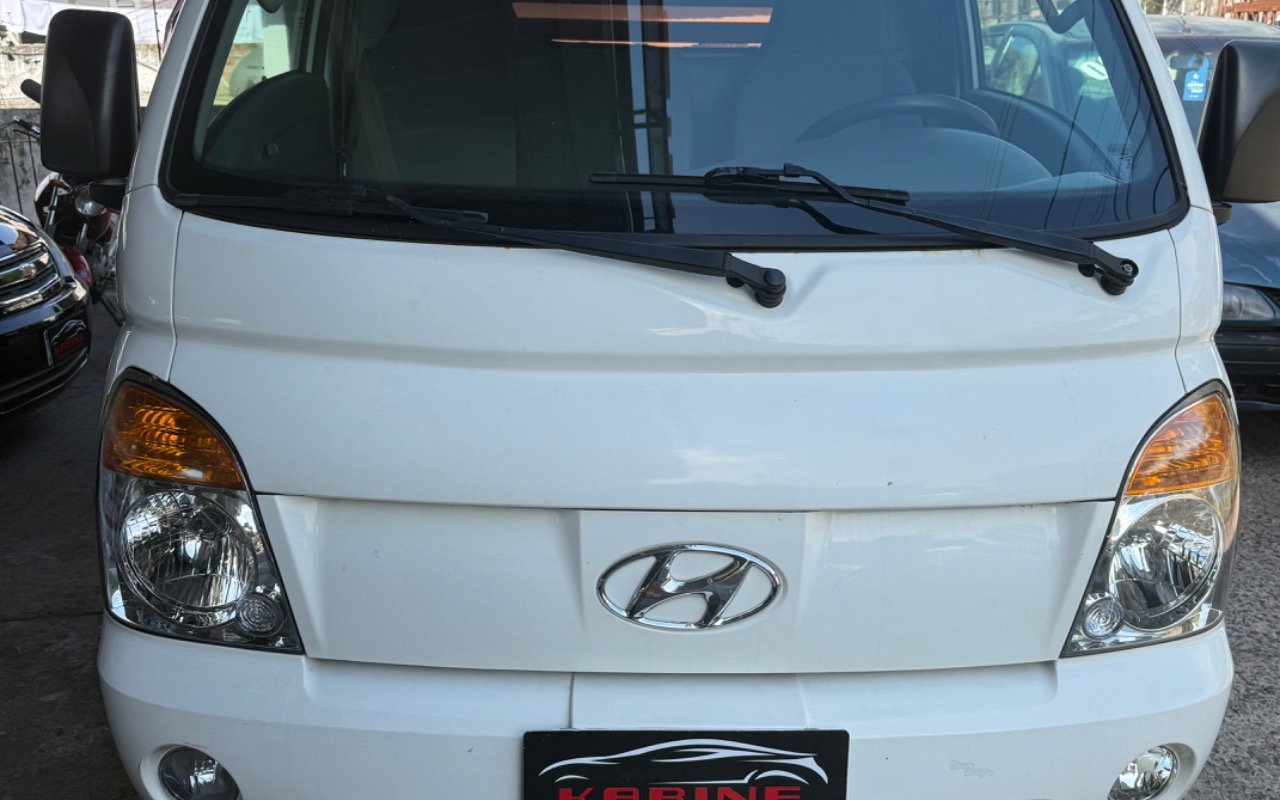 Hyundai HR 2.5 TCI Diesel (RS/RD) na cor Branco no Porto Alegre / RS - 835598