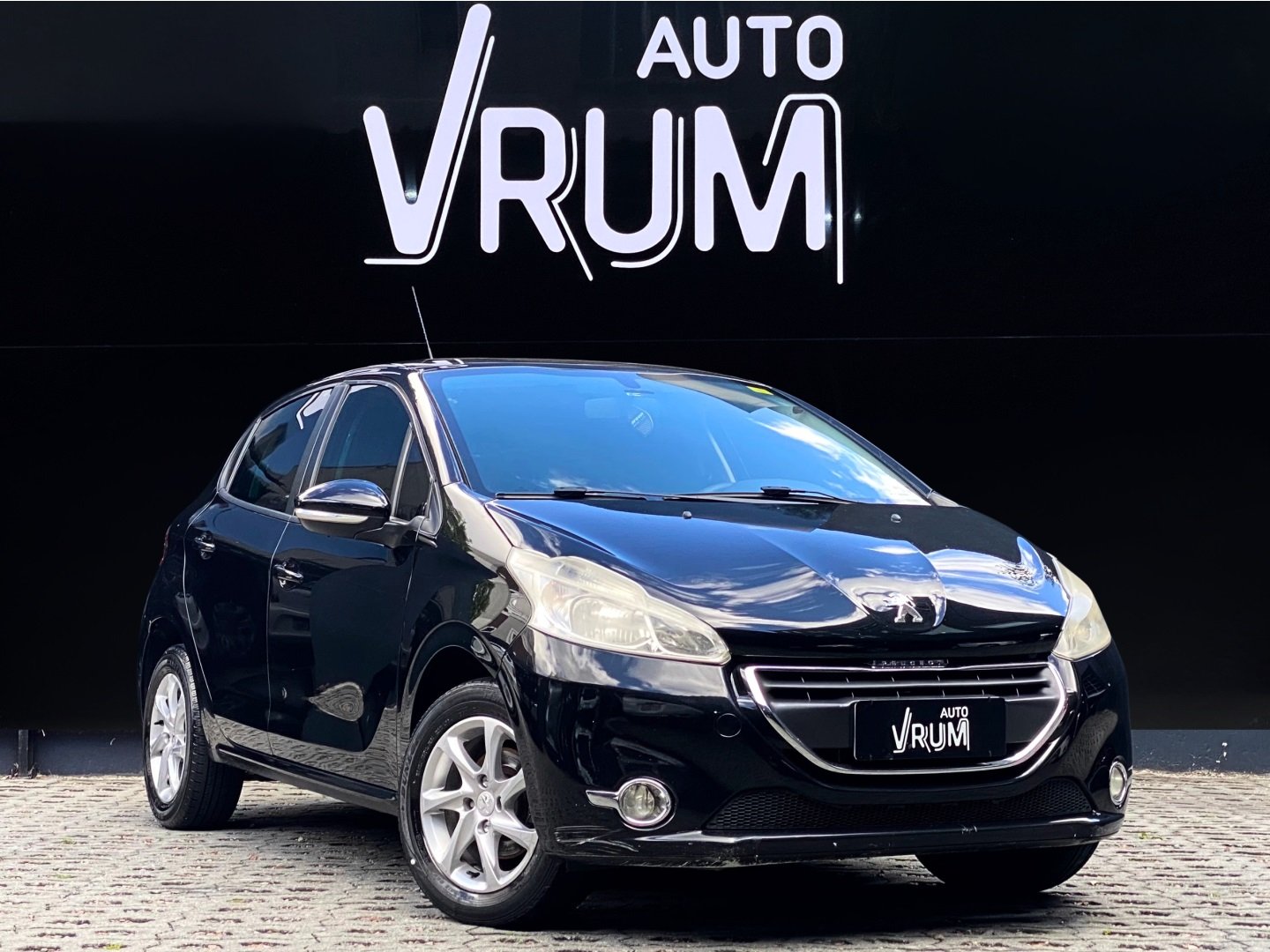 Peugeot 208 Active Pack 1.6 Flex 16V 5p Aut. na cor Preto em Curitiba / PR - 836024