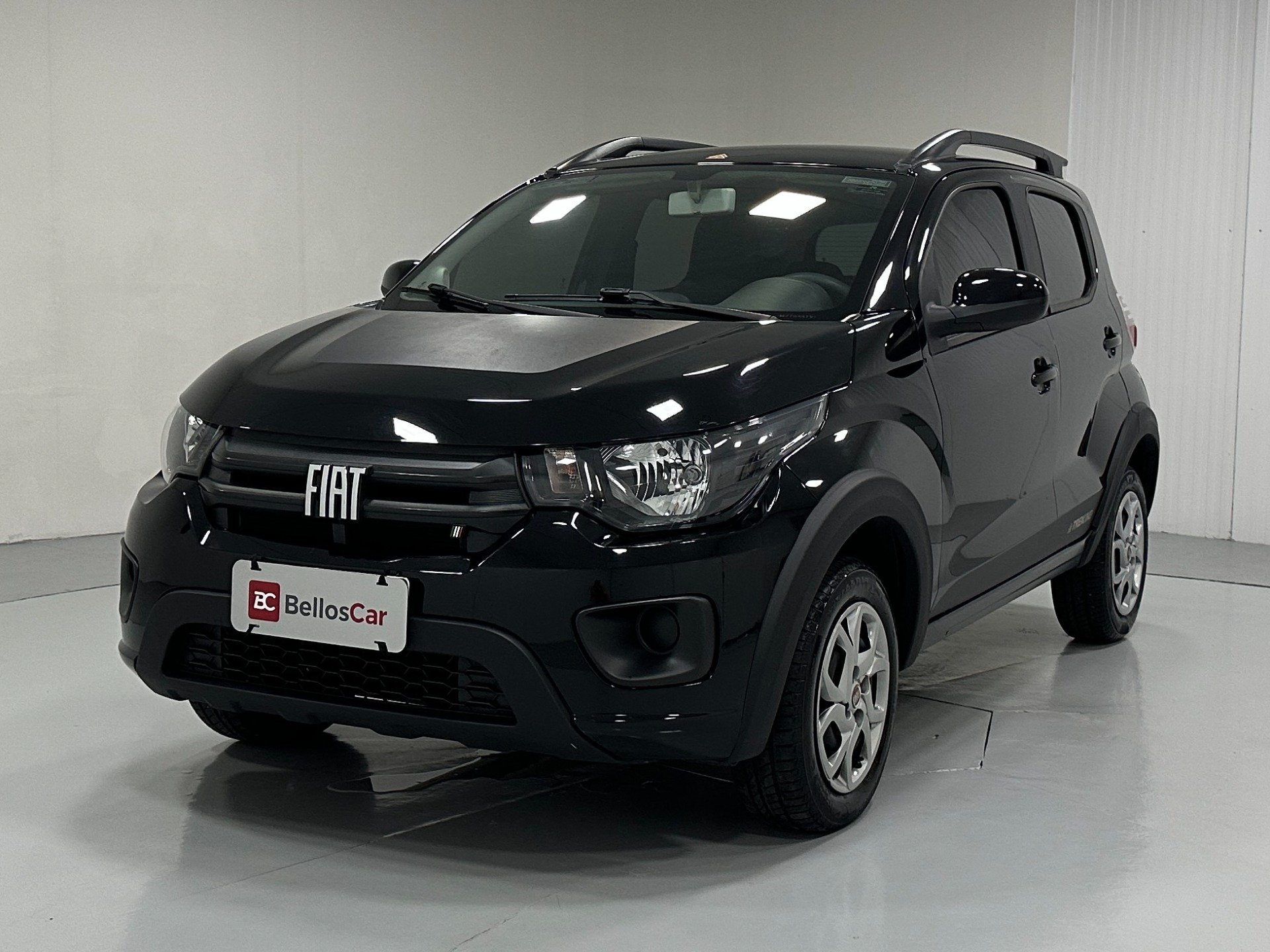 Fiat Mobi TREKKING 1.0 Flex 5p. na cor Preto em Curitiba / PR - 836212