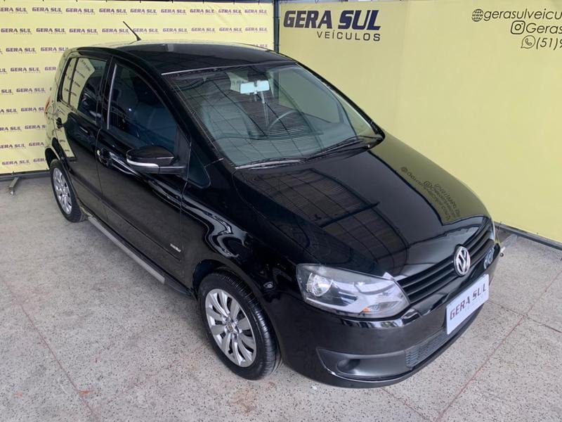 Volkswagen Fox City 1.0 Mi/ 1.0Mi Total Flex 8V 5p na cor Preto no Porto Alegre / RS - 836308