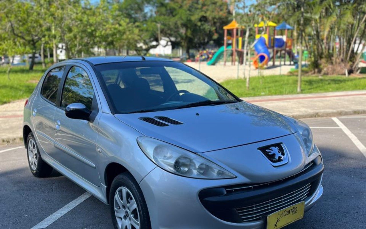 imagem de XR 1.4 Flex 8V 5p