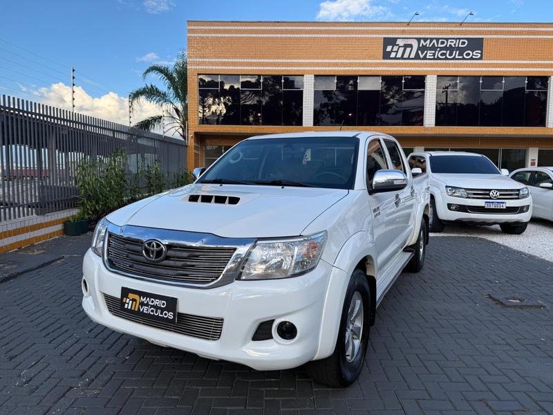 Toyota Hilux CD SRV D4-D 4x2 3.0 163cv TDI Dies na cor Branco em Curitiba / PR - 836916