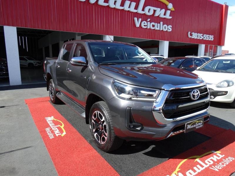 Toyota Hilux CD SRV 4x4 2.8 TDI Diesel Aut. na cor Cinza em São José dos Pinhais / PR - 842435