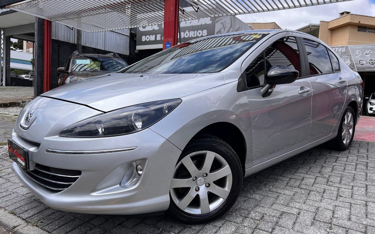 Peugeot 408 Sedan Allure 2.0 Flex 16V 4p Mec. na cor Prata em Curitiba / PR - 843068