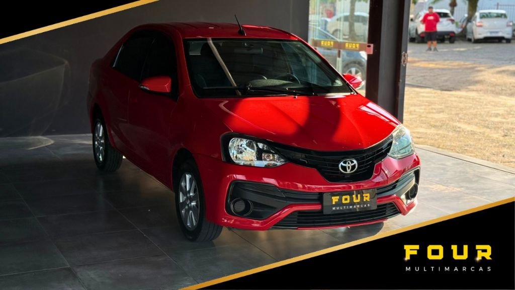 Toyota ETIOS X Sedan 1.5 Flex 16V 4p Aut. na cor Vermelho em Florianópolis / SC - 843508
