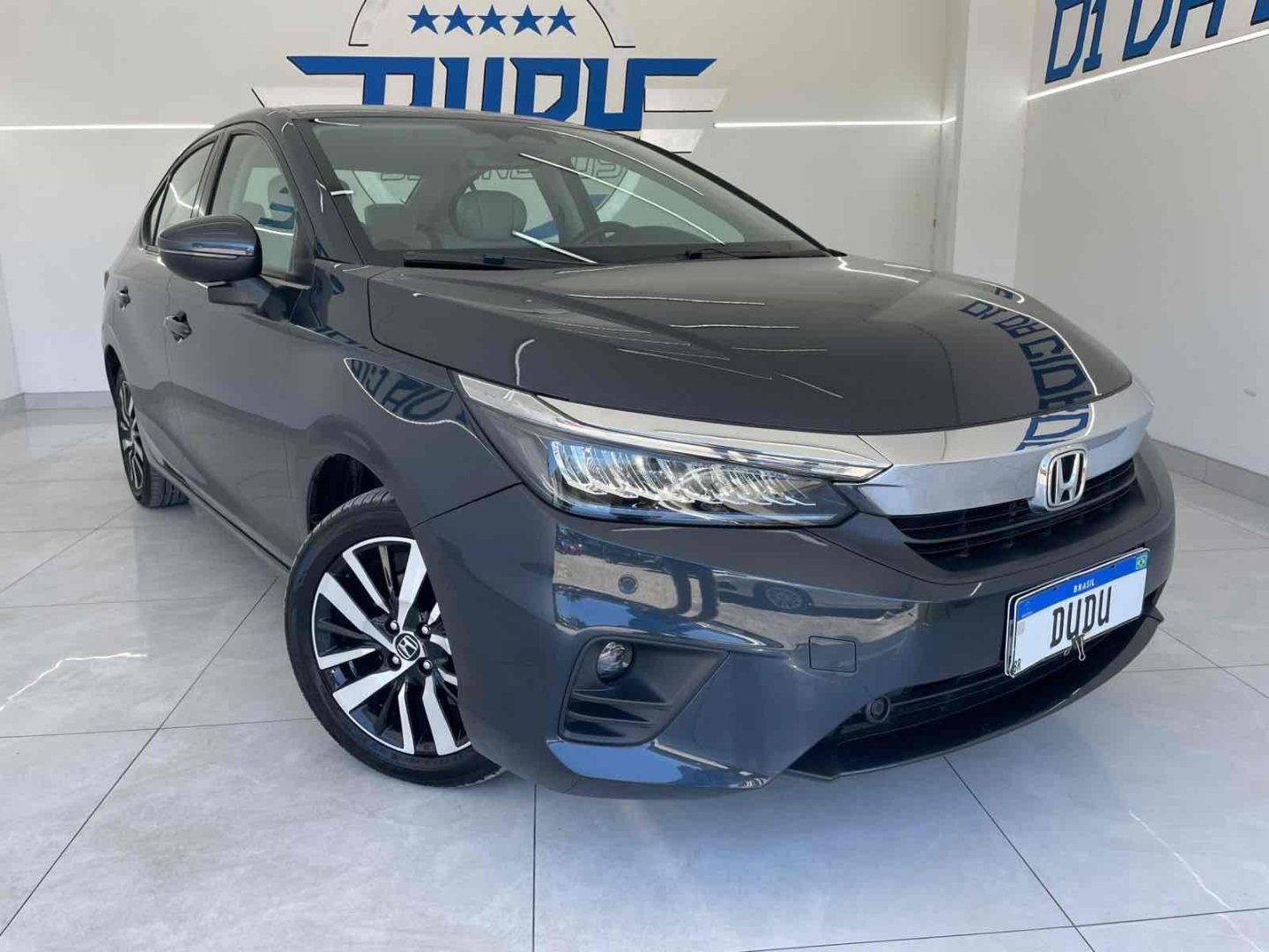 imagem de Sedan Touring 1.5 Flex 16V 4p Aut.