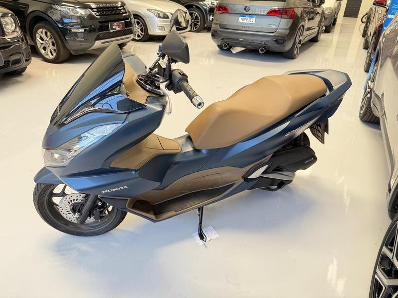Honda PCX 160 DLX  na cor Azul em Londrina / PR - 844431
