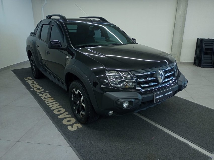 Renault OROCH Outsider 1.3Tce Flex Aut. na cor Preto em Curitiba / PR - 844799