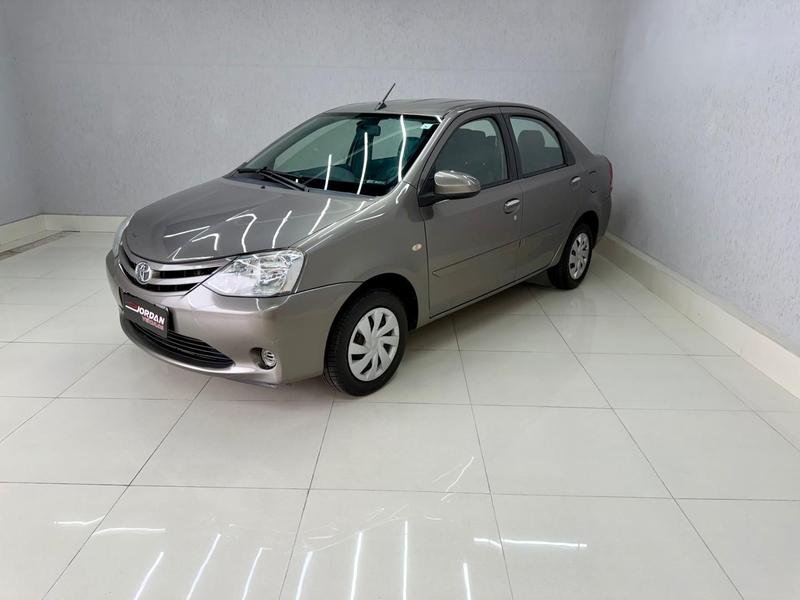 imagem de XS Sedan1.5 Flex 16V 4p Mec.