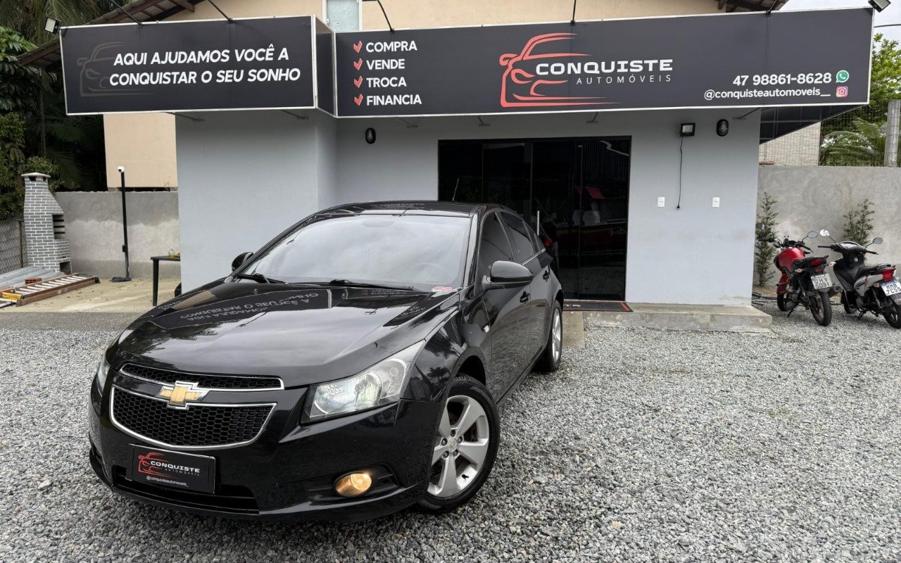 Chevrolet CRUZE LT 1.8 16V FlexPower 4p Mec. na cor Preto em Joinville / SC - 845129