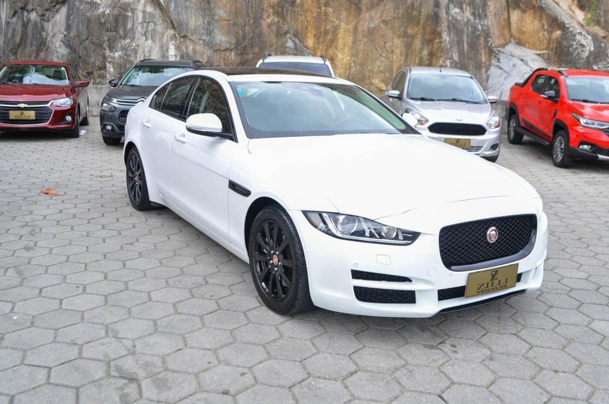 Jaguar XE 2.0 Turbocharged Pure 240cv Aut. na cor Branco em Florianópolis / SC - 845500