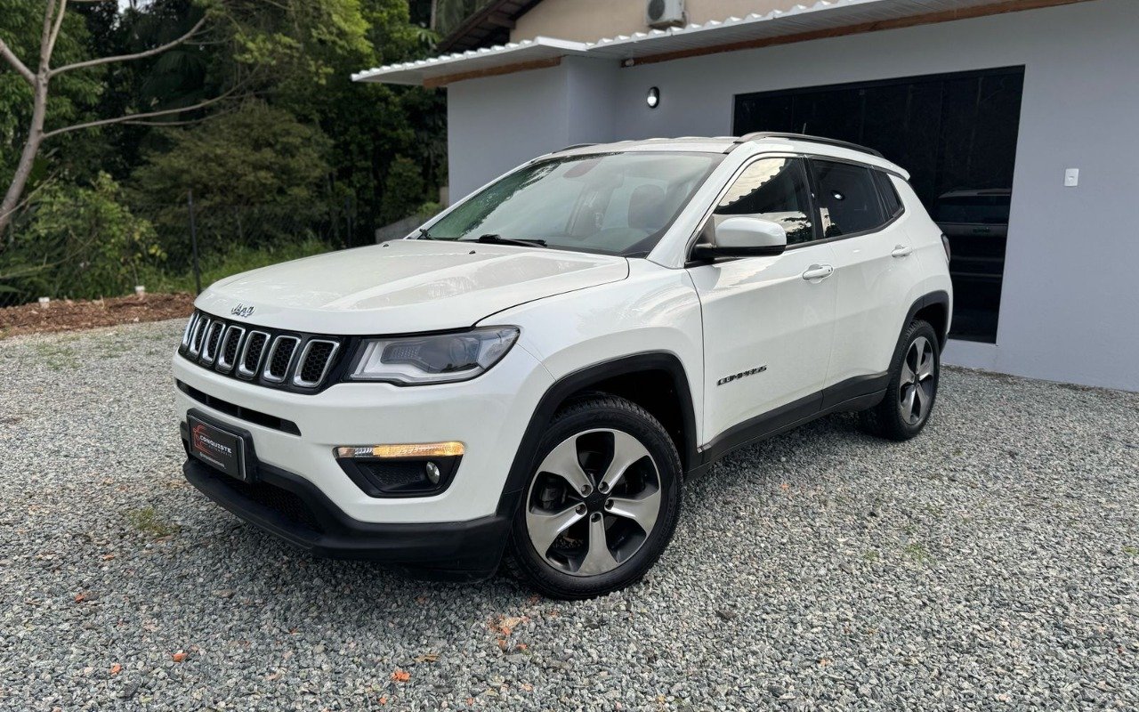 Jeep Compass LONGITUDE 2.0 4x2 Flex 16V Aut. na cor Branco em Joinville / SC - 845604