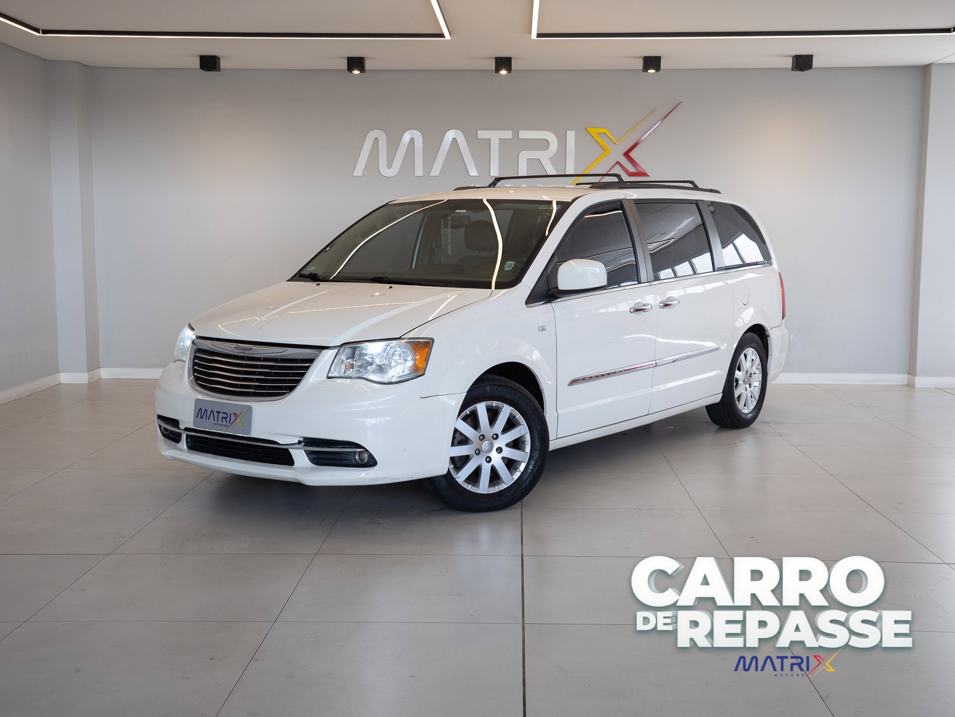 Chrysler TOWN & COUNTRY Limited 3.8 /3.6 V6 Aut. na cor Branco em São José / SC - 845911
