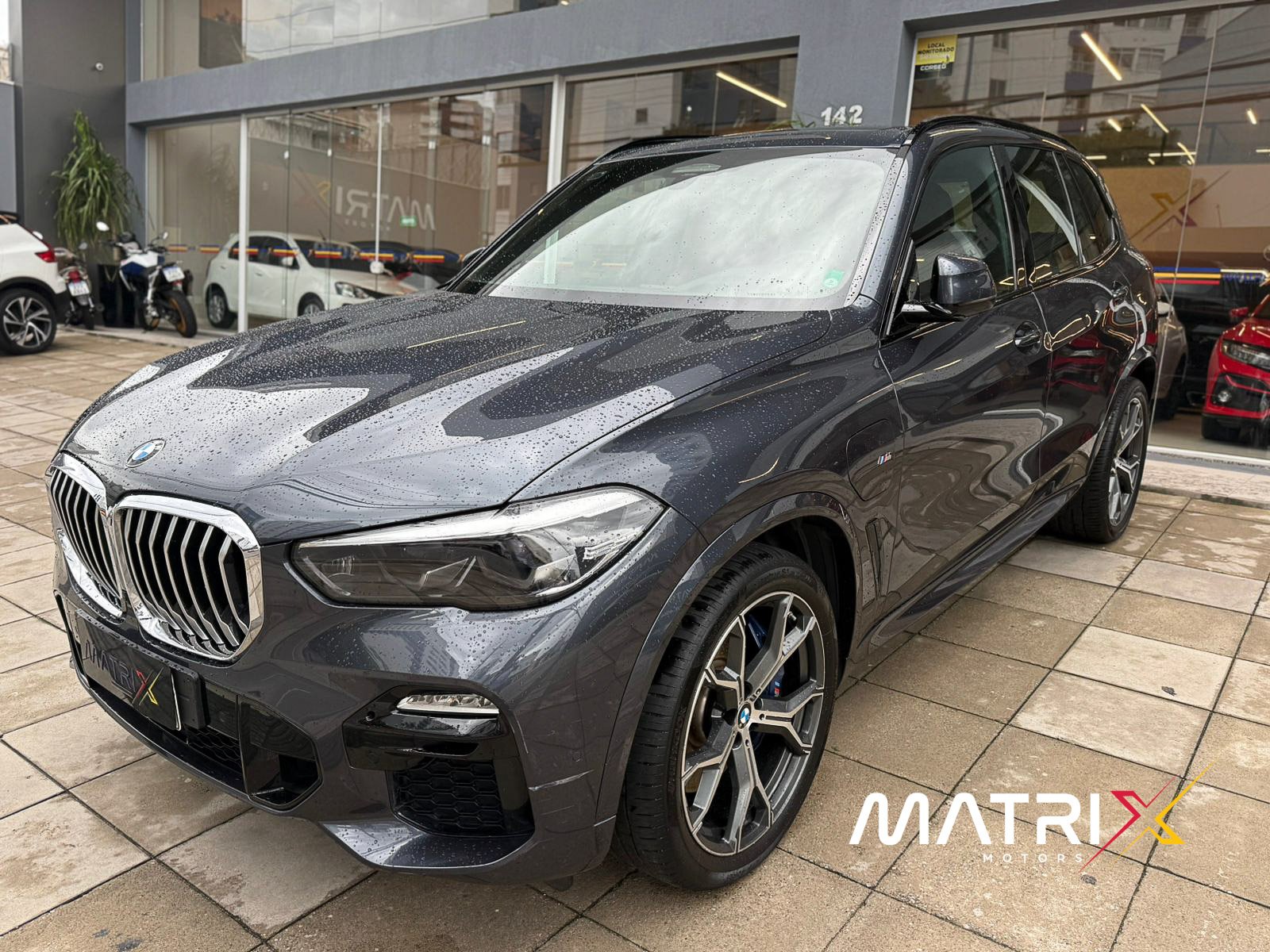 BMW X5 XDRIVE 45e 3.0 M.Sport Aut. (Híb.) na cor Cinza em São José / SC - 845989