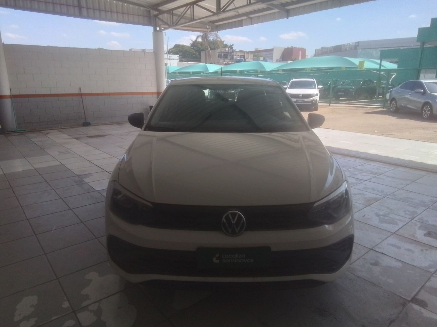 Volkswagen Polo Track 1.0 Flex 12V 5p na cor Branco em Curitiba / PR - 848563