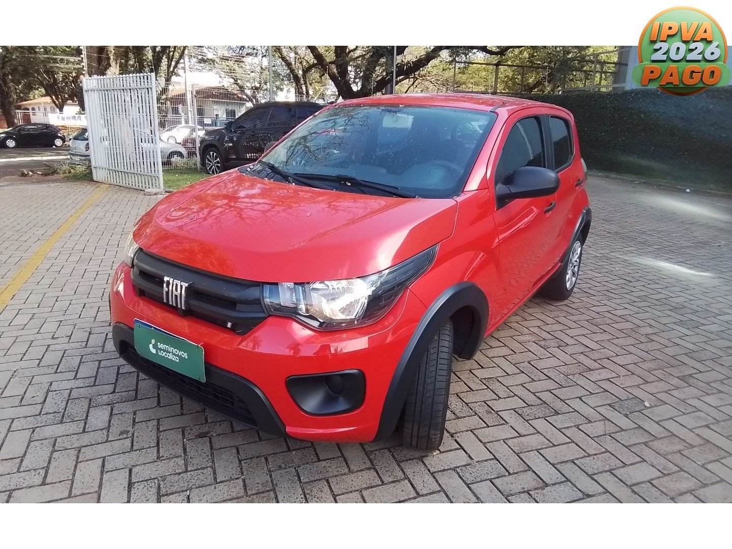 Fiat Mobi LIKE 1.0 Fire Flex 5p. na cor Vermelho em Maringá / PR - 850099