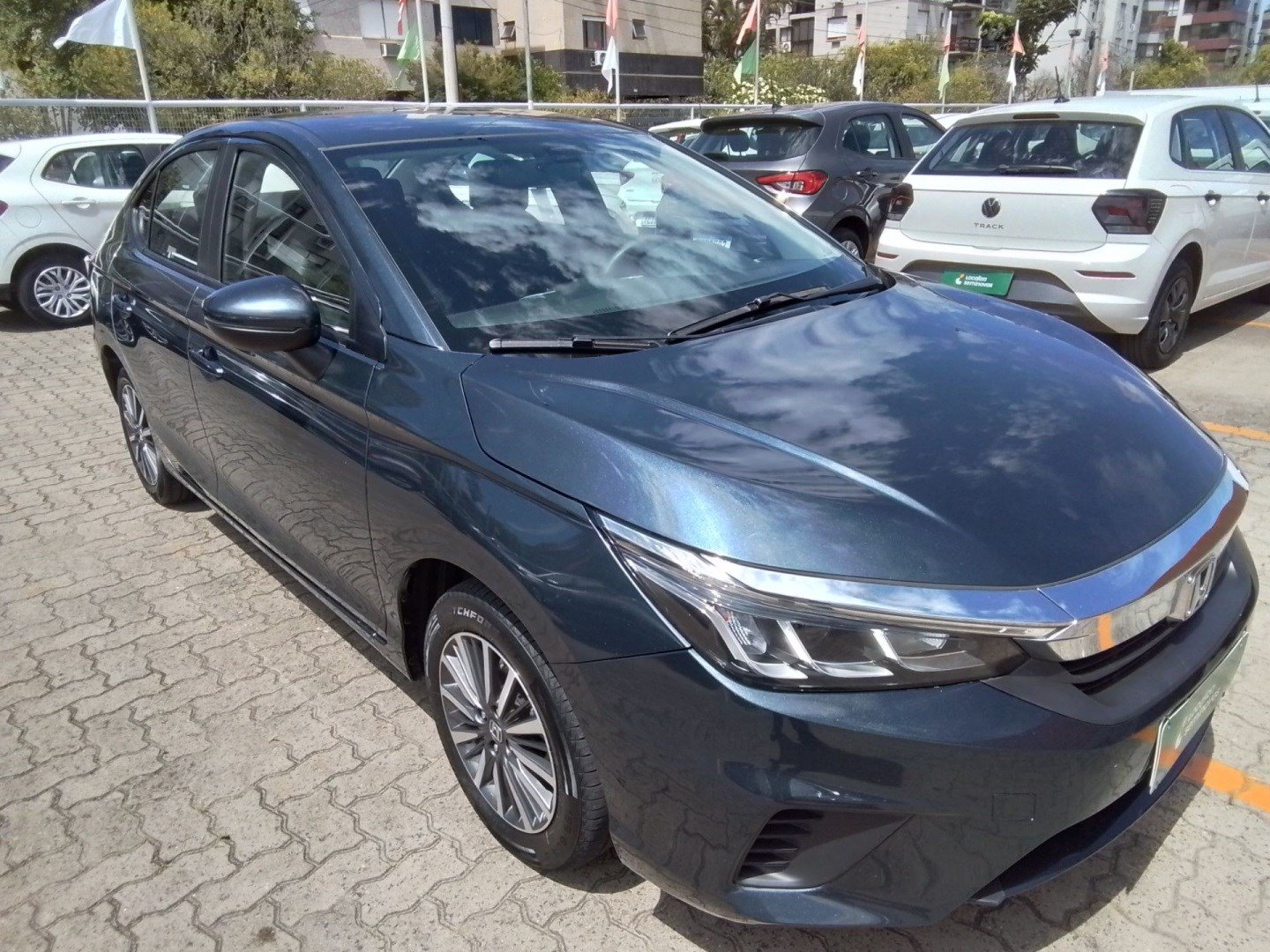 imagem de Sedan LX 1.5 Flex 16V 4p Aut.