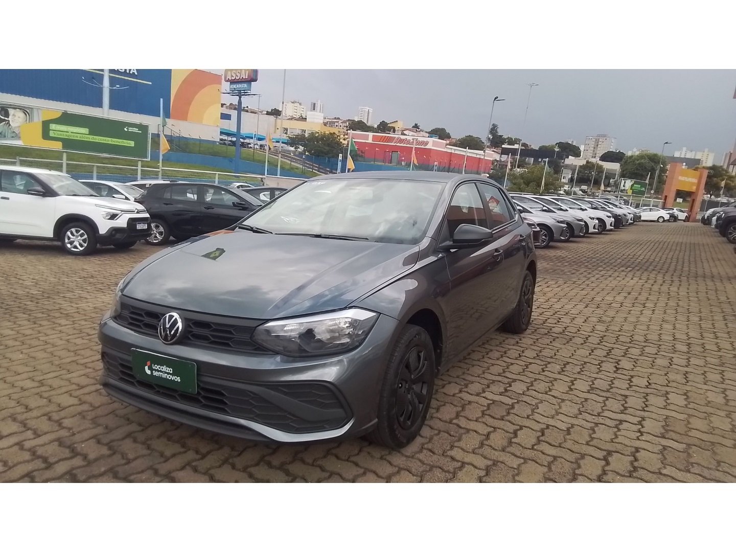 Volkswagen Polo Track 1.0 Flex 12V 5p na cor Cinza em Cascavel / PR - 853330