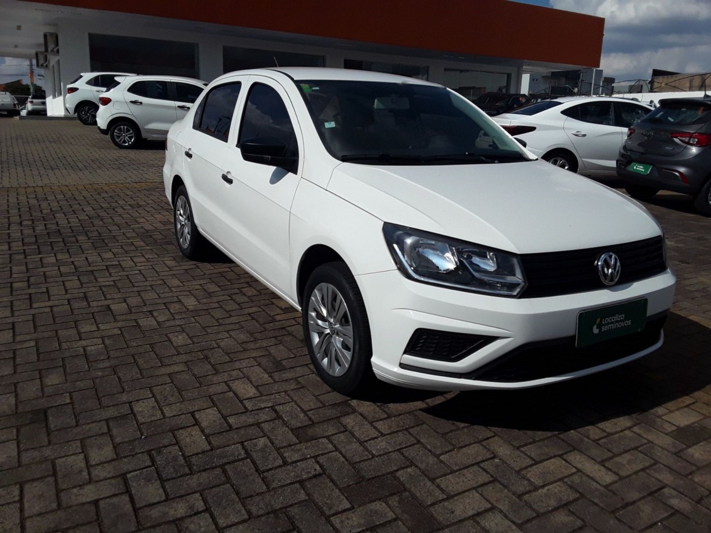 Volkswagen Voyage 1.0 Flex 12V 4p na cor Branco em Cascavel / PR - 853504