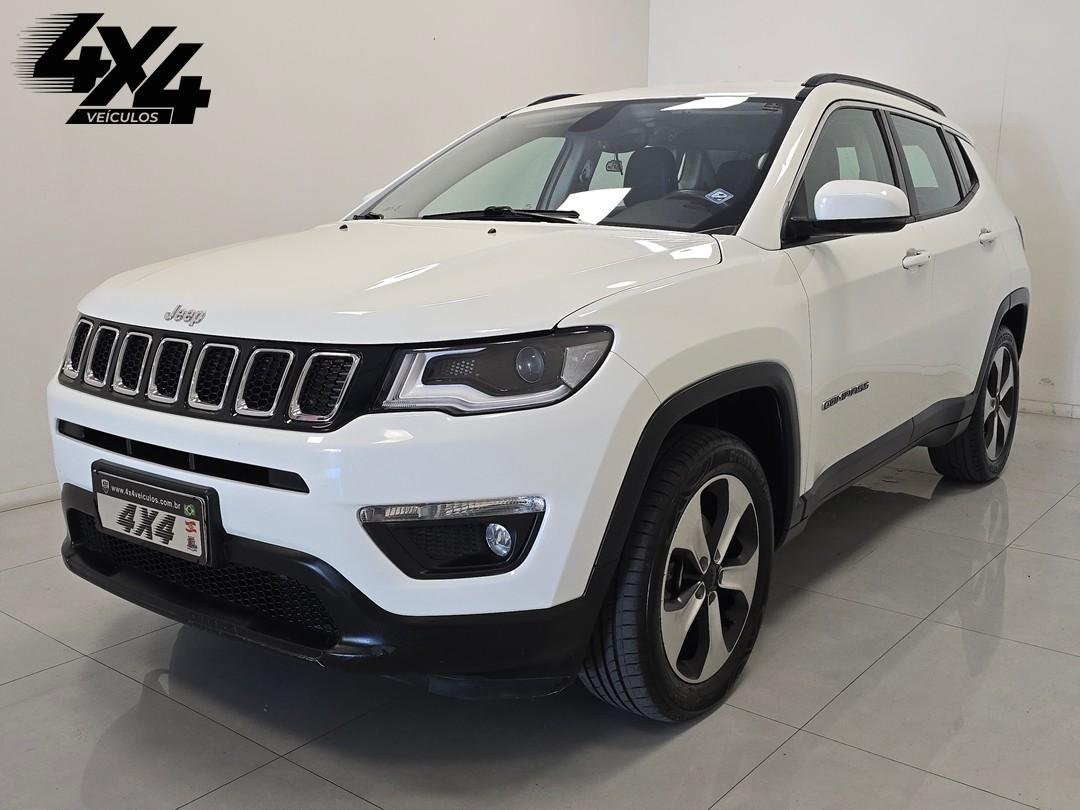 imagem de LONGITUDE 2.0 4x4 Dies. 16V Aut.