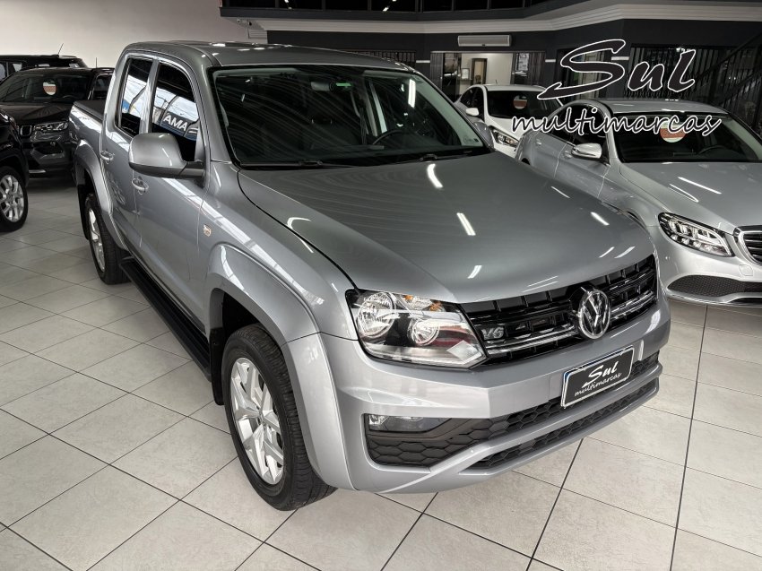 Volkswagen Amarok Comfor. 3.0 V6 TDI 4x4 Dies. Aut. na cor Prata em Ponta Grossa / PR - 857435