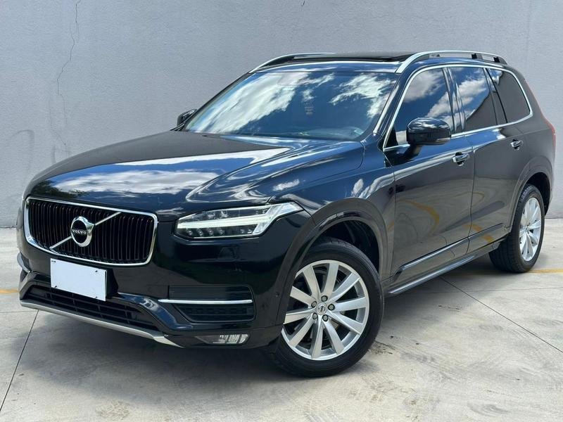 Volvo XC90 D-5 INSCRIPTION 2.0 235cv Dies. 5p na cor Preto em Curitiba / PR - 857682