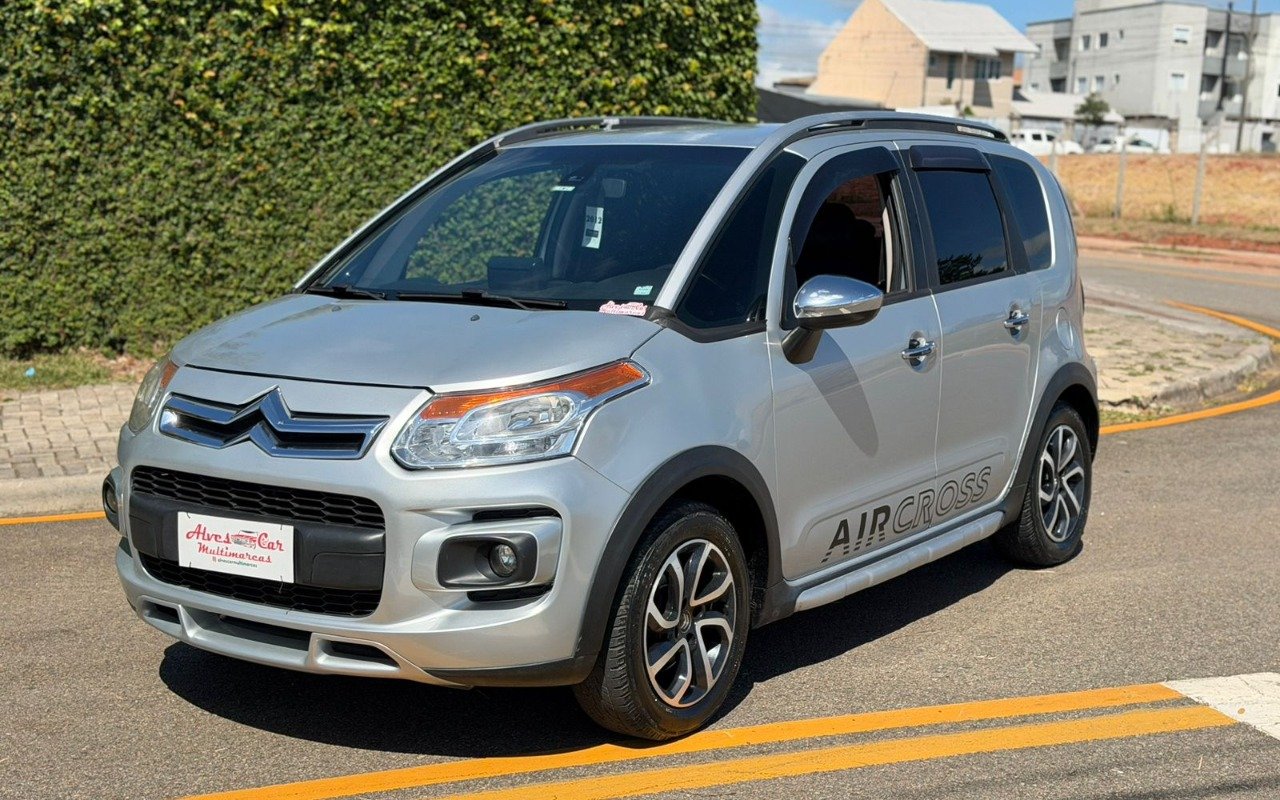 Citroën AIRCROSS Exclusive 1.6 Flex 16V 5p Mec. na cor Prata em Curitiba / PR - 857742