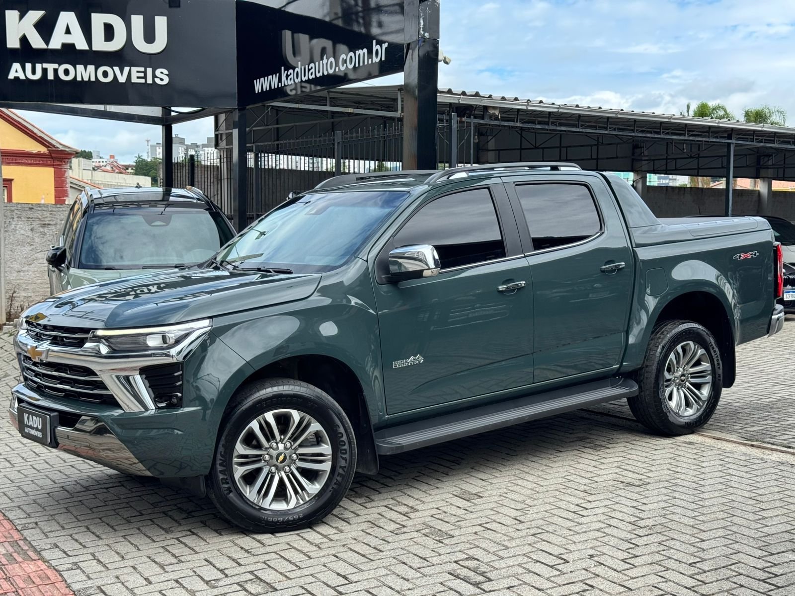 Chevrolet S10 P-Up H.Country 2.8 4x4 CD Dies.Aut. na cor Cinza em São José / SC - 857808