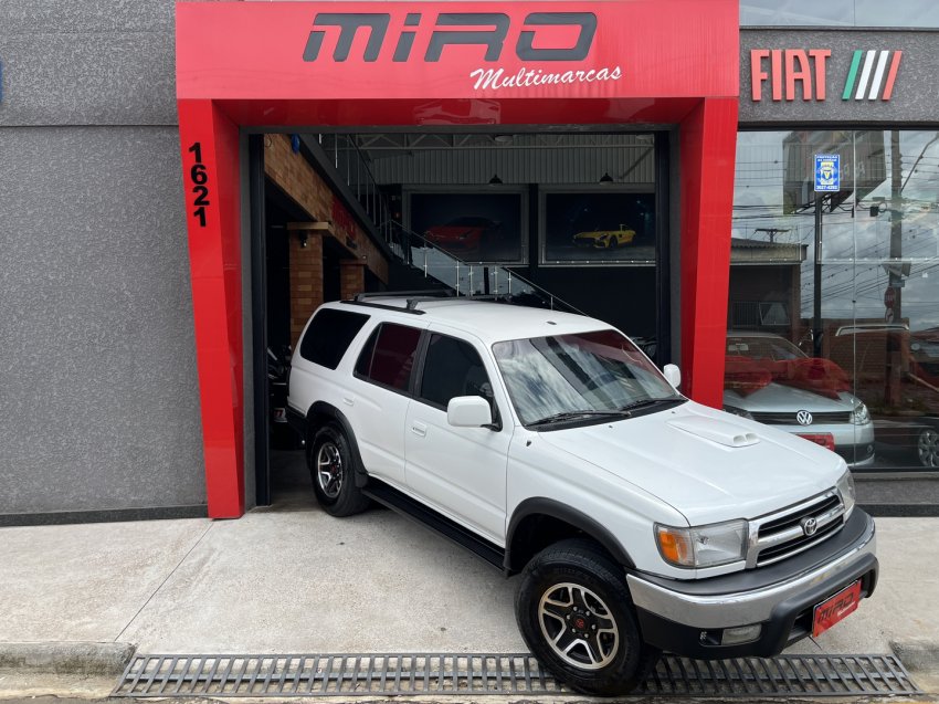 Toyota Hilux SW4 4x4 3.0 8V TB Diesel na cor Branco em Ponta Grossa / PR - 857912