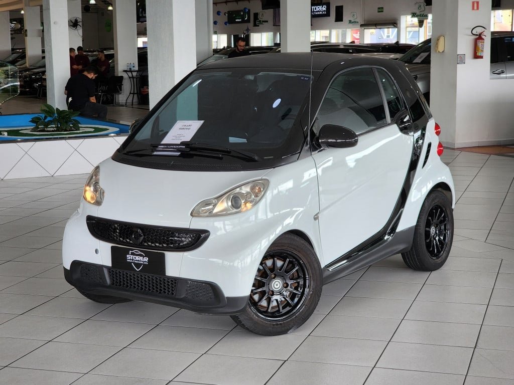 smart fortwo passion coupé 1.0 62kw na cor Branco em Curitiba / PR - 858354