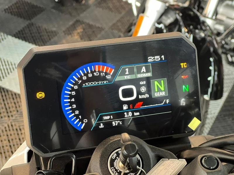 Suzuki GSX-8S  na cor Preto em Curitiba / PR - 859988