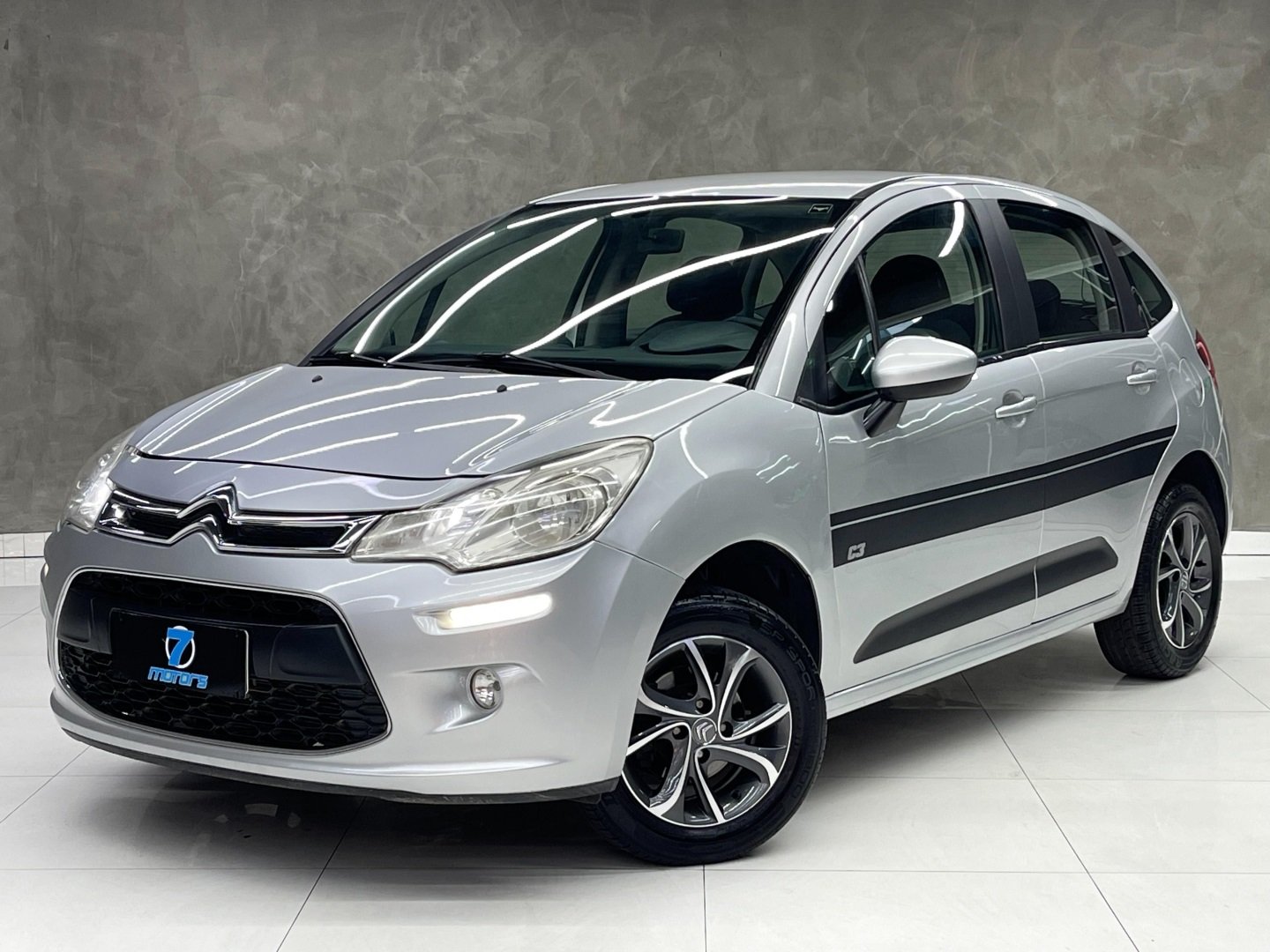 Citroën C3 Origine 1.5 Flex 8V 5p Mec. na cor Prata em Colombo / PR - 860681