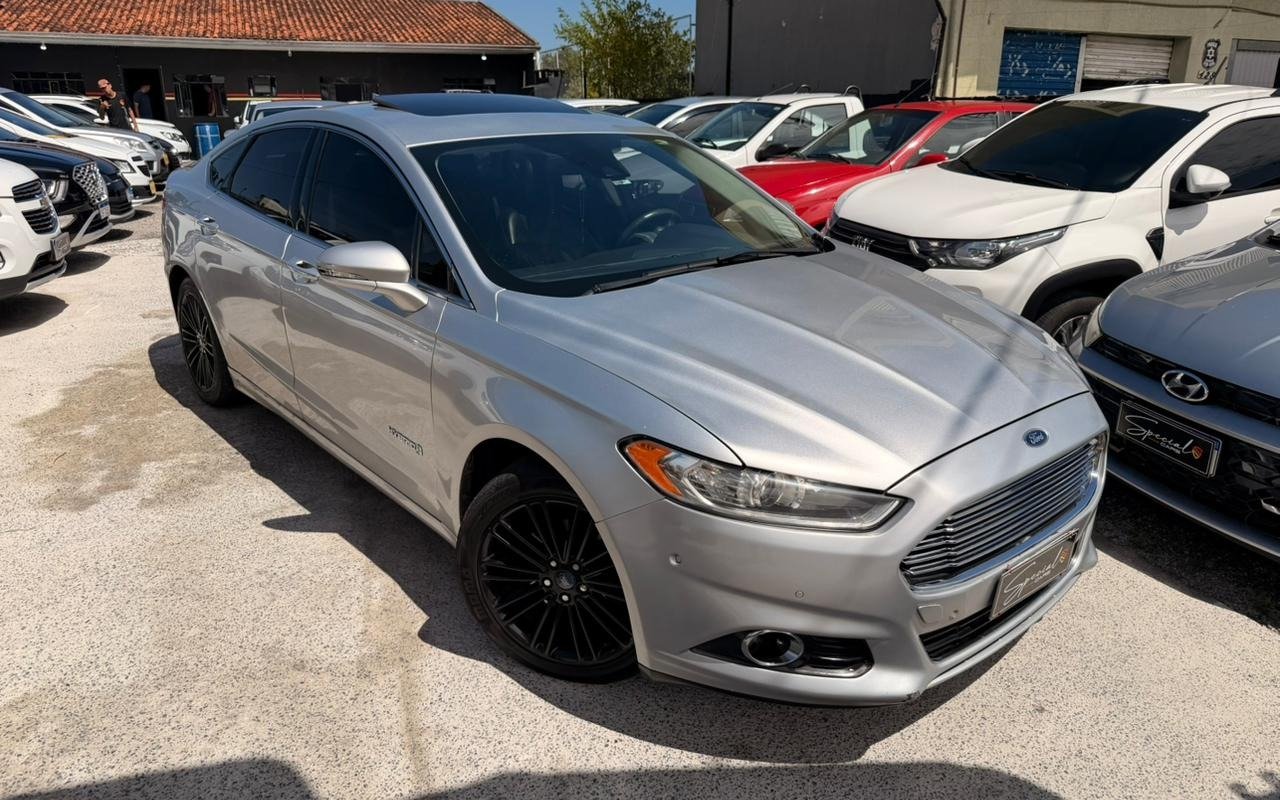 Ford Fusion Titanium 2.0 145cv Aut. (Híbrido) na cor Prata em Pinhais / PR - 861767