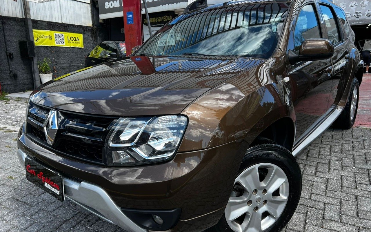 Renault Duster Dynamique 1.6 Flex 16V Mec. na cor Marrom em Curitiba / PR - 862562