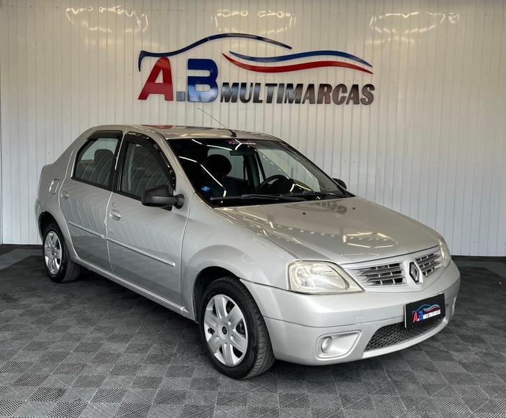 Renault Logan Privilège Hi-Flex 1.6 16V 4p na cor Prata em Curitiba / PR - 862688