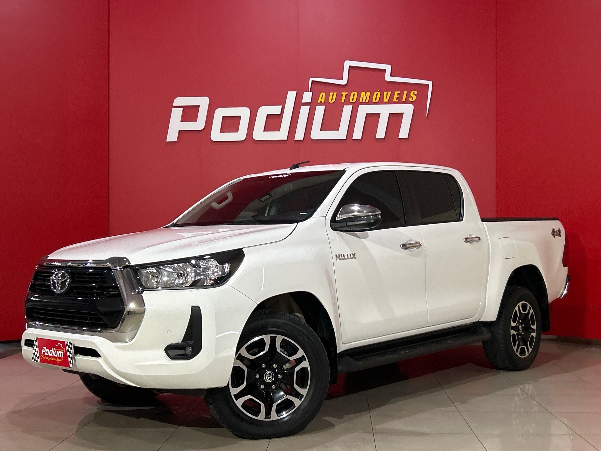 Toyota Hilux CD SRV 4x4 2.8 TDI Diesel Aut. na cor Branco em Ponta Grossa / PR - 862919