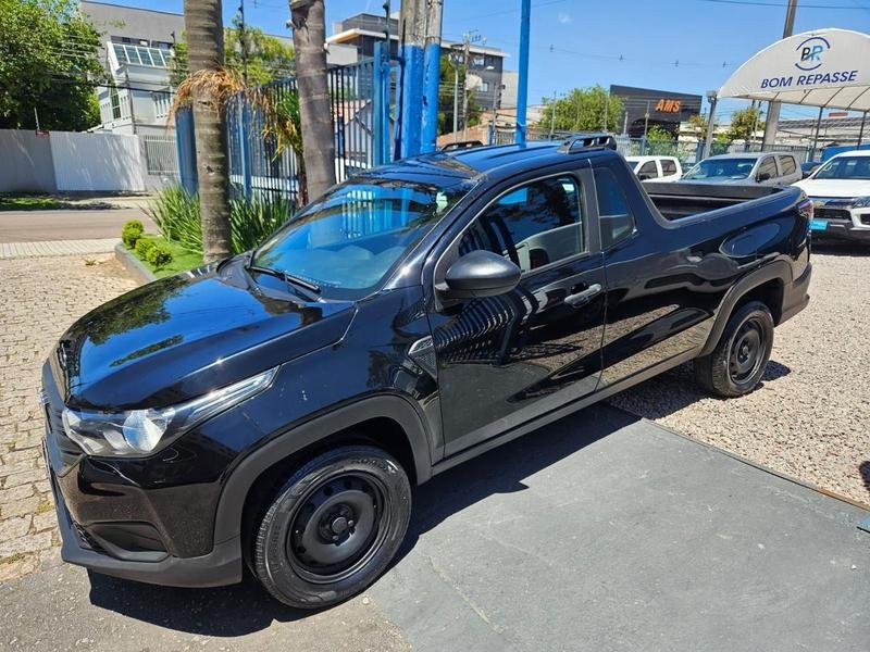 Fiat Strada Endurance 1.4 Flex 8V CS Plus na cor Preto em Curitiba / PR - 864478