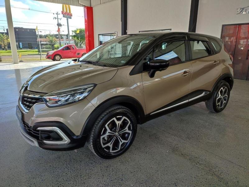 Renault Captur Intense Bose 1.6 16V Flex 5p Aut. na cor Bege em São José dos Pinhais / PR - 864657