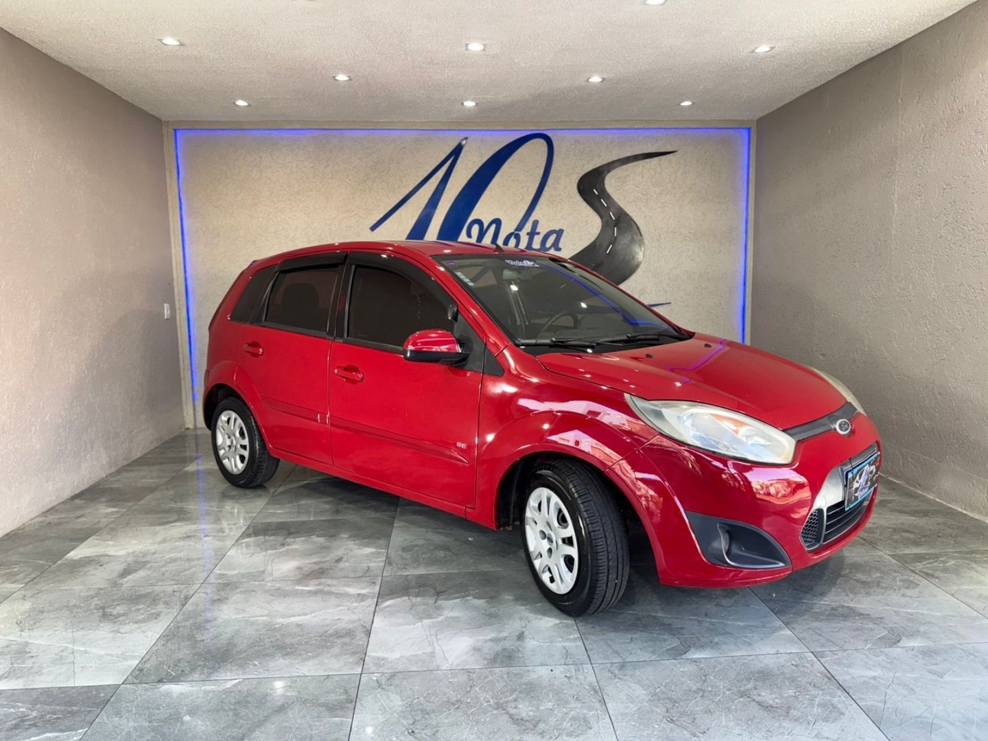 Ford Fiesta 1.0 8V Flex/Class 1.0 8V Flex 5p na cor Vermelho em Curitiba / PR - 864677
