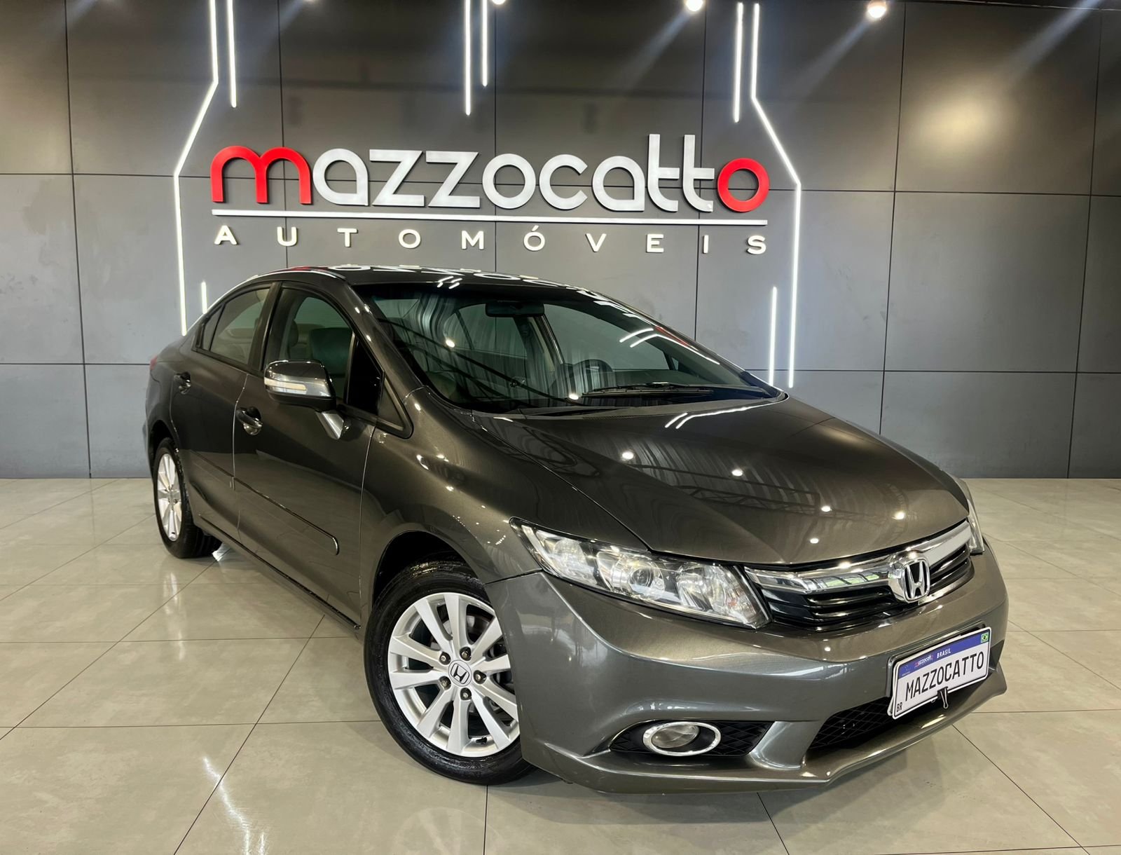 Honda Civic Sedan LXR 2.0 Flexone 16V Aut. 4p na cor Cinza em Joinville / SC - 865040