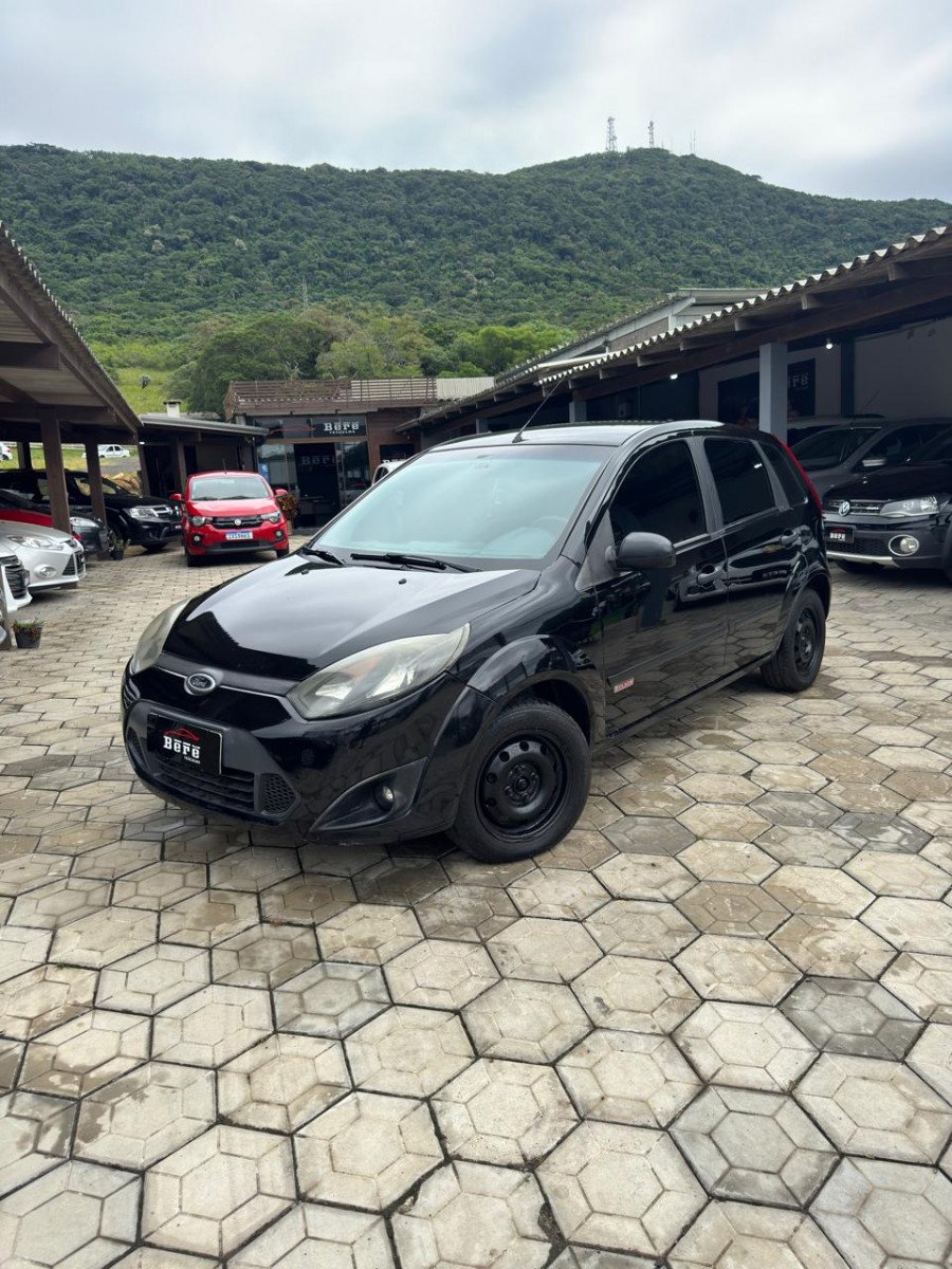 Ford Fiesta 1.6 8V Flex/Class 1.6 8V Flex 5p na cor Preto no Osório / RS - 865090