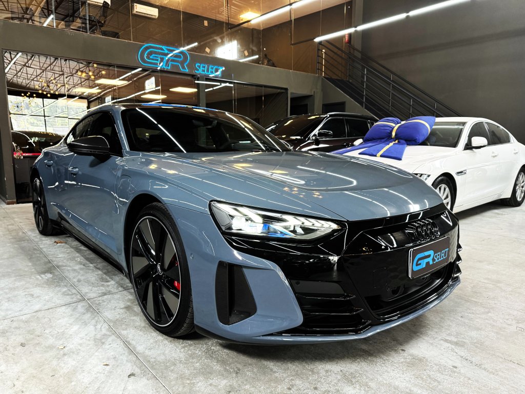 Audi E-Tron E-Tron GT Quattro Aut. (Elétrico) na cor Azul em Florianópolis / SC - 865189