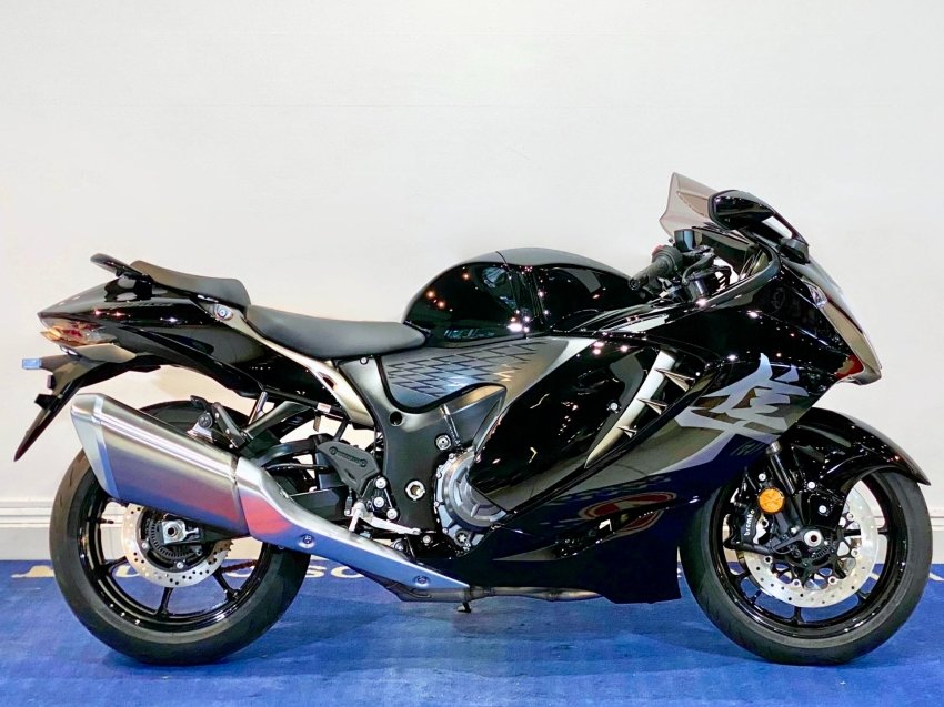 Suzuki GSX 1300 B-KING  na cor Preto em Curitiba / PR - 865267