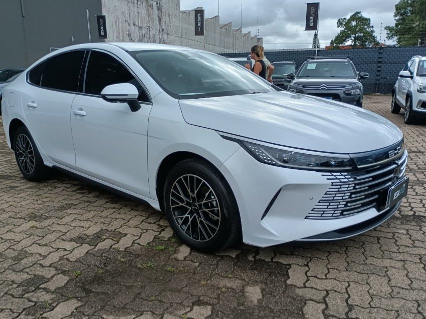 BYD King GS 1.5 16V Aut. (Hibrido) na cor Branco no Porto Alegre / RS - 865688