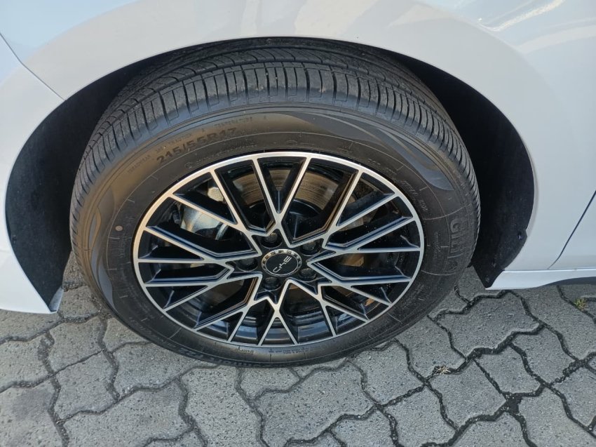 BYD King GS 1.5 16V Aut. (Hibrido) na cor Branco no Porto Alegre / RS - 865688