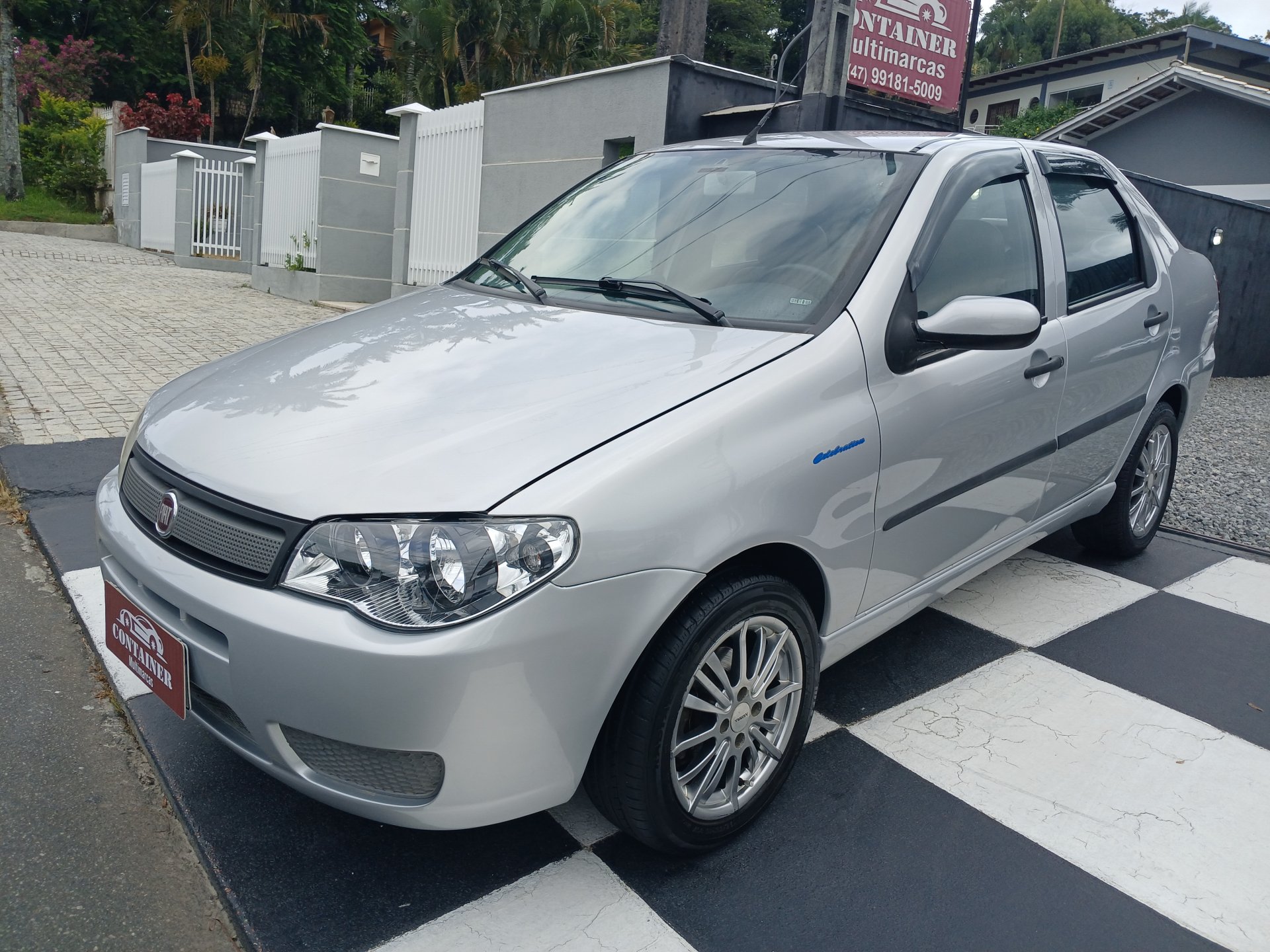 Fiat Siena EL 1.0 mpi Fire Flex 8V 4p na cor Prata em Joinville / SC - 866272