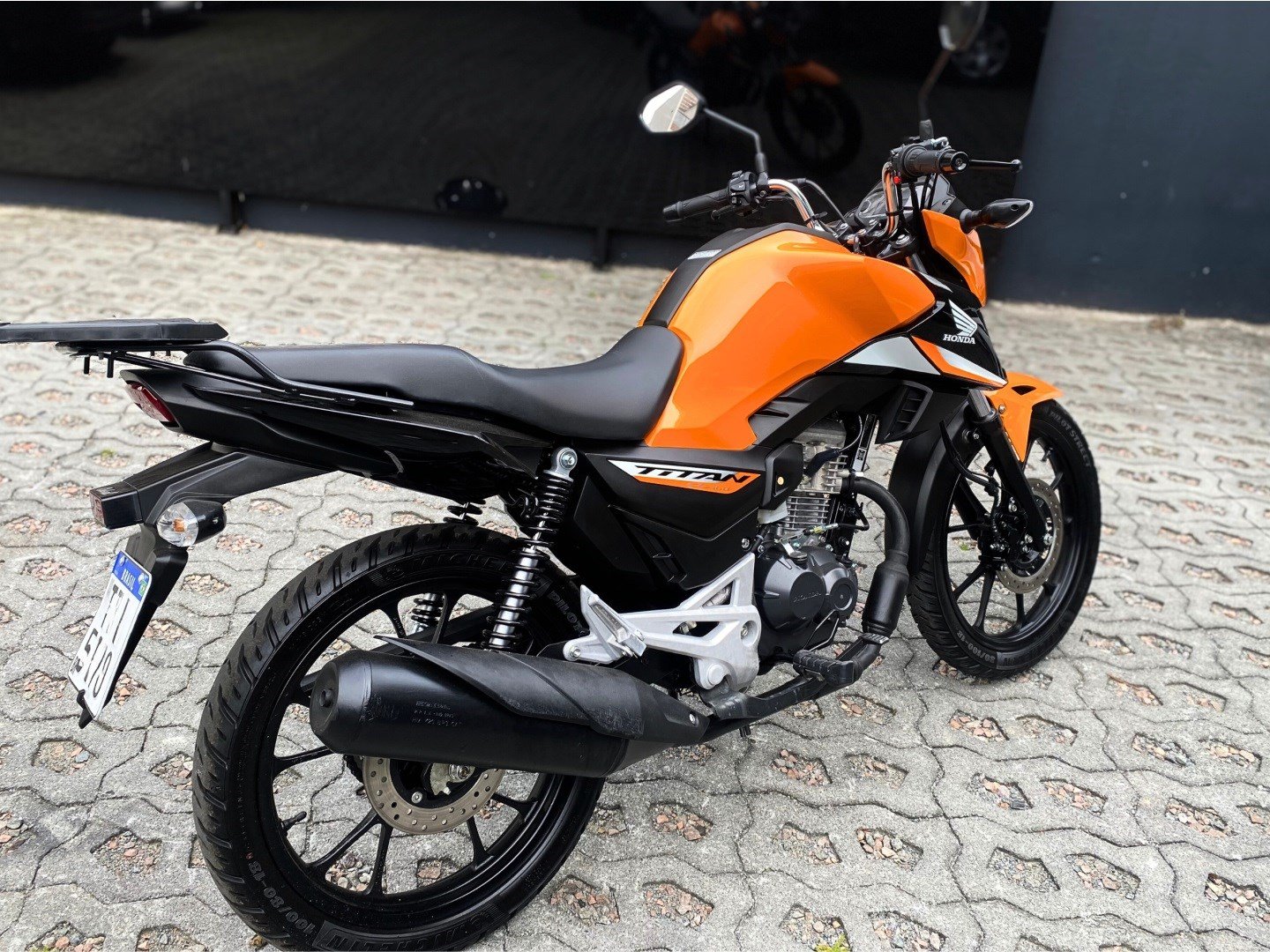 Honda CG 160 TITAN  na cor Laranja em Curitiba / PR - 866470