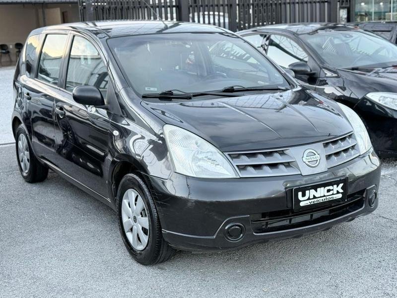 Nissan LIVINA 1.6 16V Flex Fuel 5p na cor Preto em Pinhais / PR - 866643